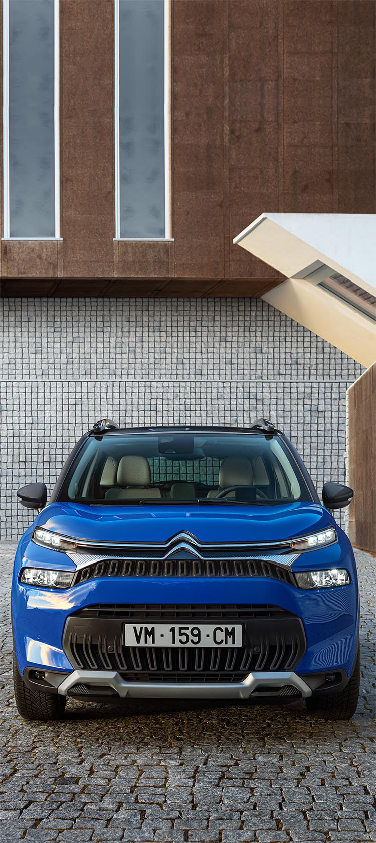 Femme à bord de C3 Aircross aves ses sièges Citroën Advanced Comfort